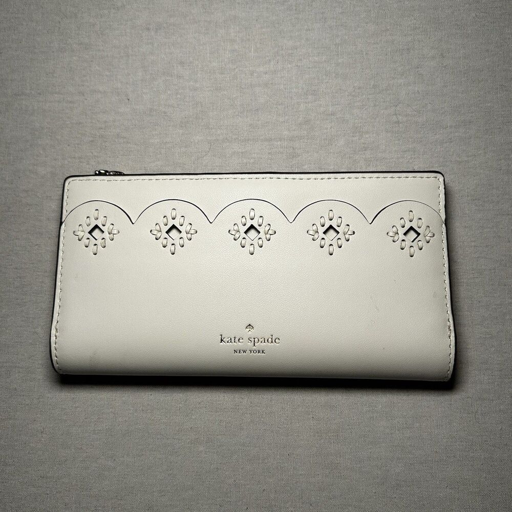 Kate Spade New York White BiFold Wallet Scalloped Edge